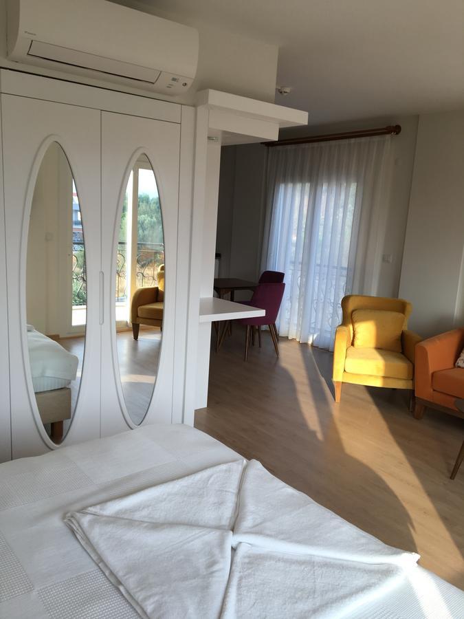 Clementin Suits Siğacık Exterior foto